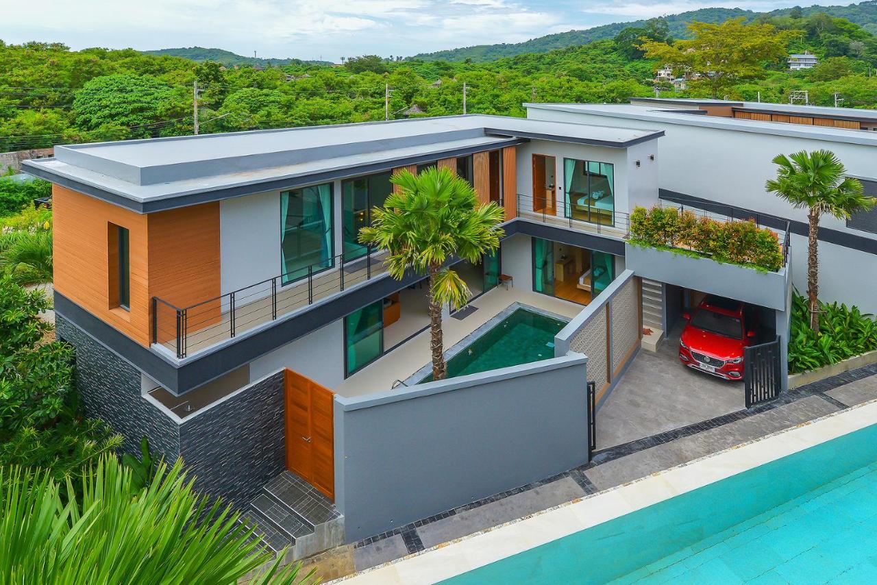 Le Resort And Villas Rawai Kültér fotó Villa in Hua Hin, Thailand